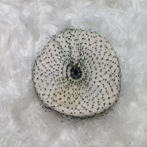 Vintage 40s I. Magnin & Co. Cloche Style‎ Cream Fascinator Ladies Net Derby Hat